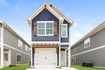 200 Creek Run Way Calera, AL 35040